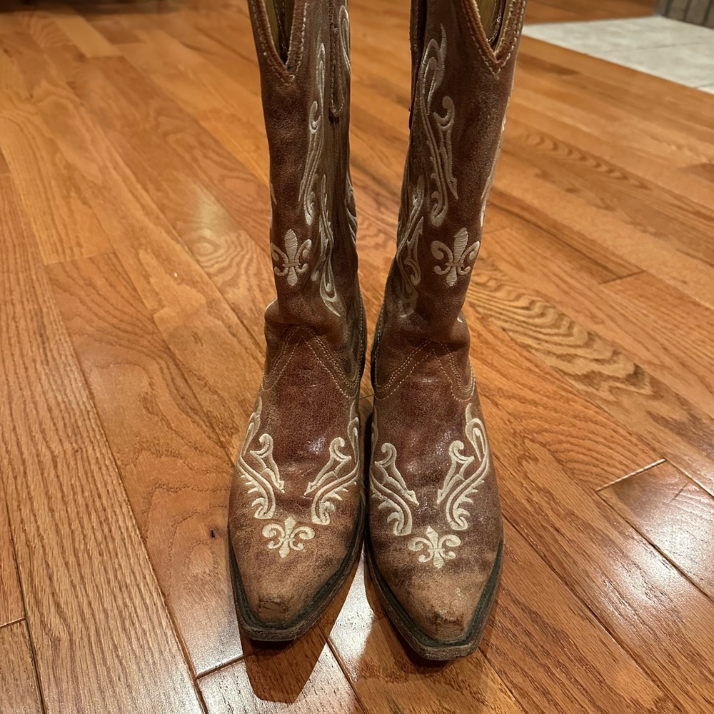 Corral Brown Suede Embroidered Western Heeled Boots